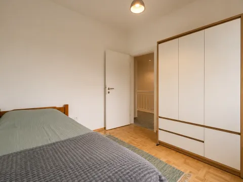 Rent, three bedroom apartment, 100m², Dalmatinska ulica, Podgorica - image 8