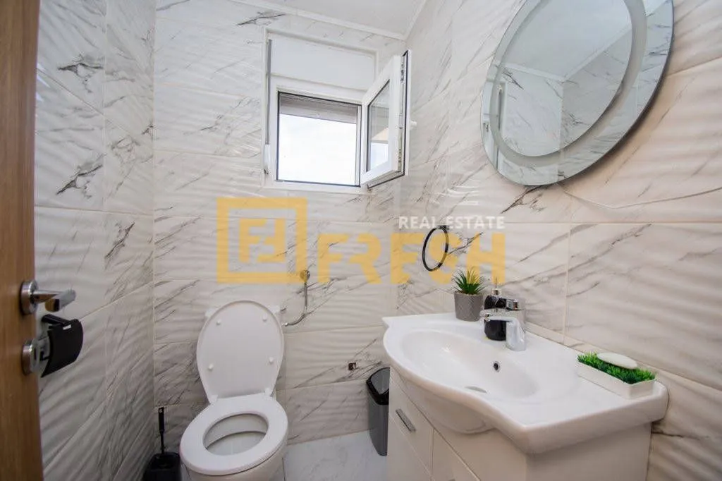 Rent, two bedroom apartment, 125m², Tološi, Podgorica
