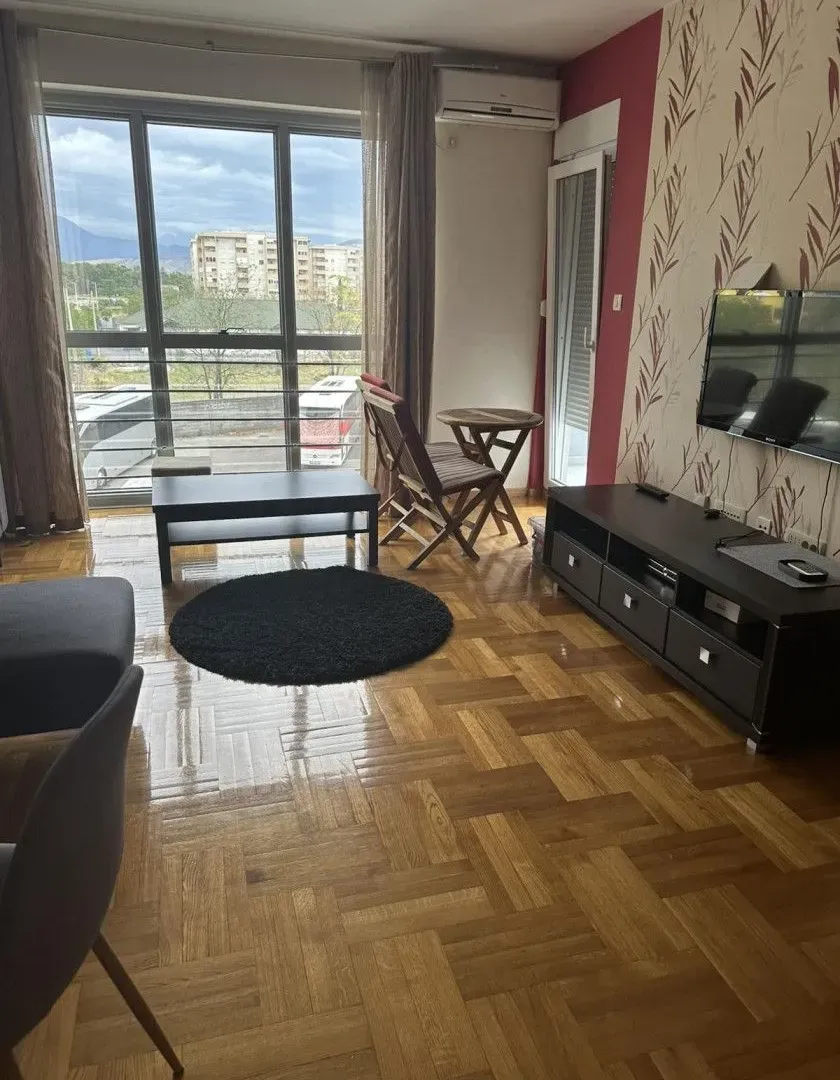 Rent, three bedroom apartment, 84m², Pobrežje, Podgorica