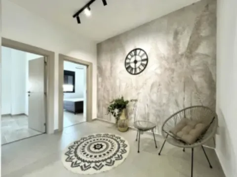 Prodaja, kuća, 150m², Donja Gorica, Podgorica - image 11