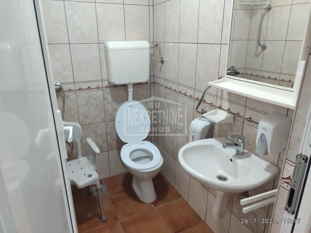 Sale, office space, 446m², Aleksandrovo, Subotica