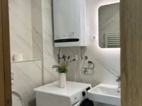 Izdavanje, dvosoban stan, 71m², City Kvart, Podgorica - image 8