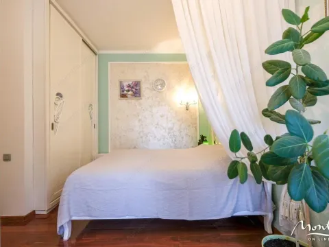 Sale, two bedroom apartment, 174m², Lepetani, Tivat - image 12