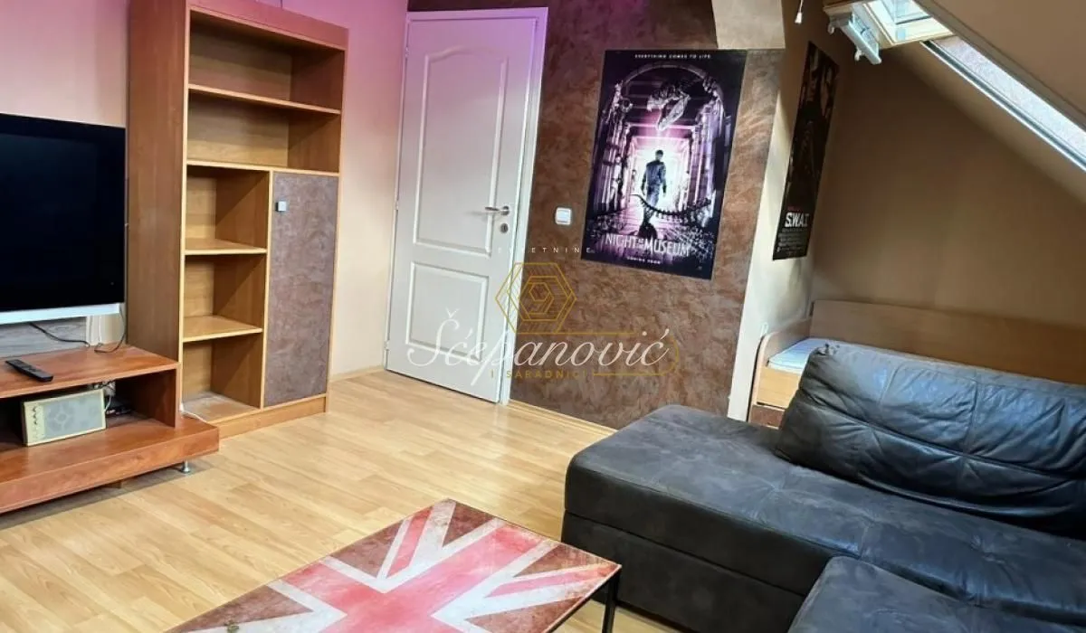 Prodaja, stan, 193m², Centar, Novi Sad