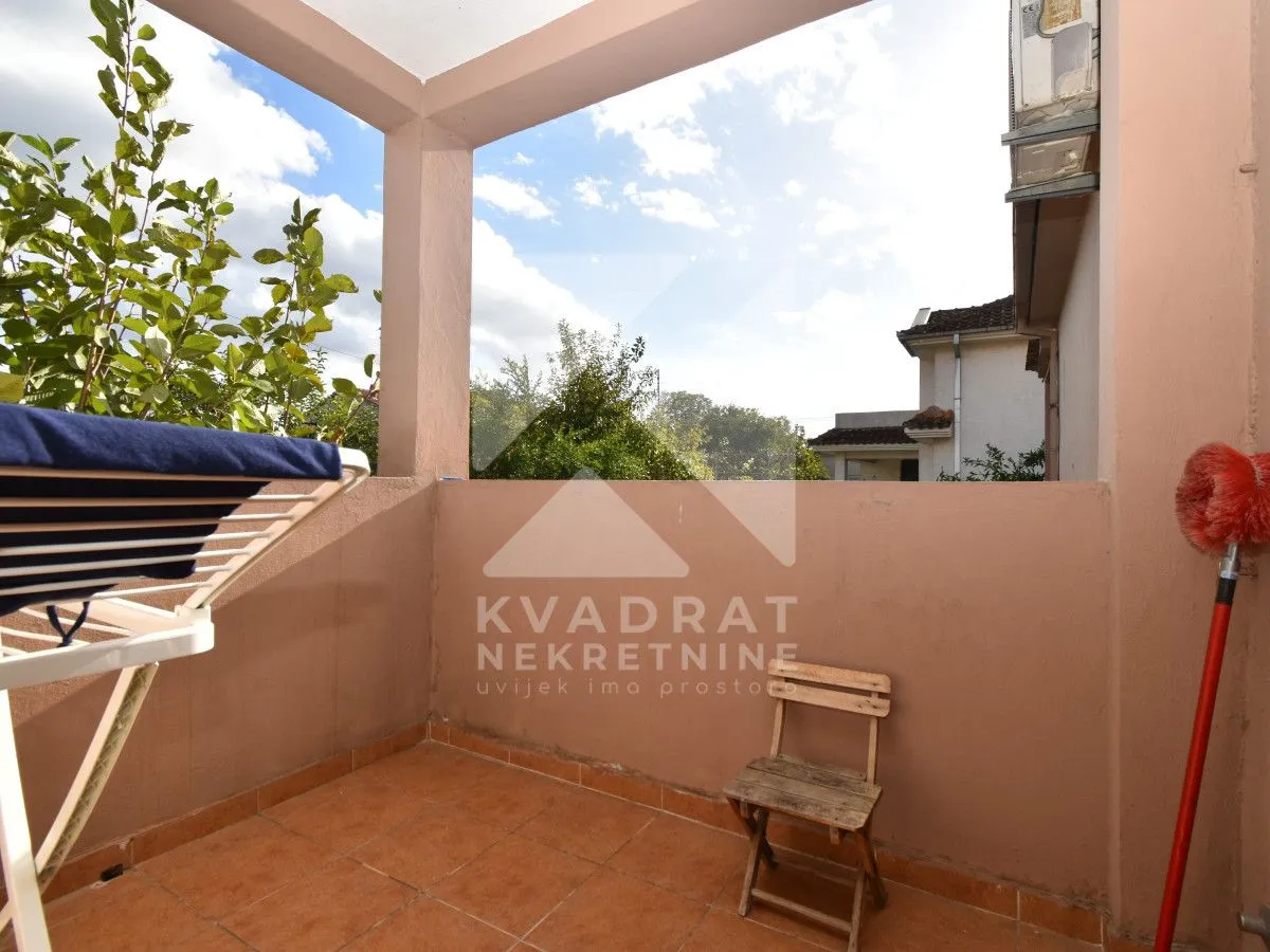 Prodaja, kuća, 200m², Tološi, Podgorica