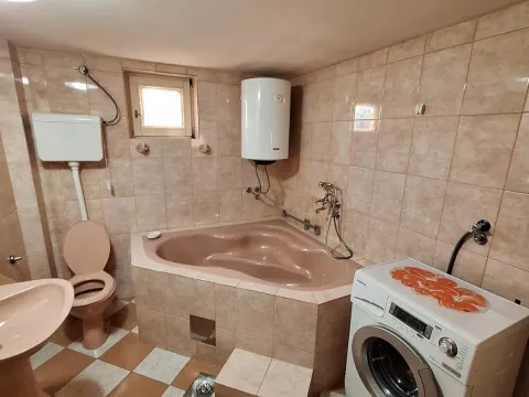 Izdavanje, jednosoban stan, 60m², Donja Gorica, Podgorica - image 9