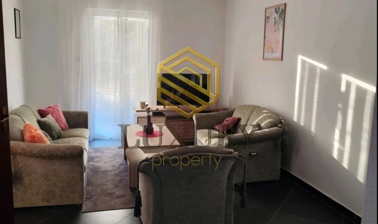 Izdavanje, trosoban stan, 90m², Zagorič, Podgorica