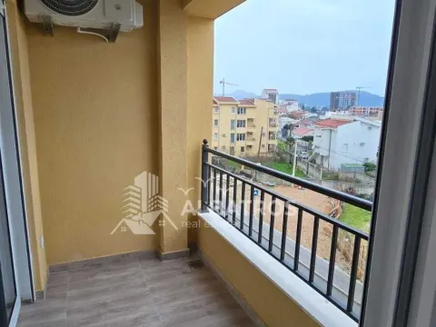 Rent, one bedroom apartment, 48m², Bar, Crna Gora - image 13
