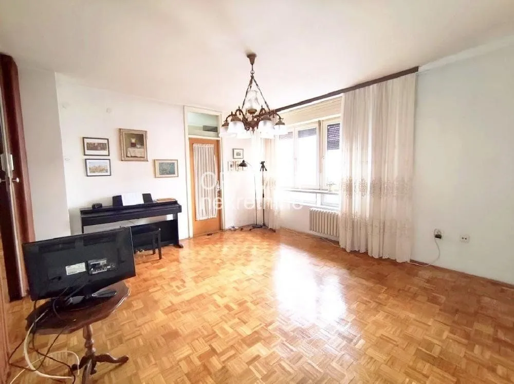 Prodaja, dvosoban stan, 73m², Vračar Sve Podlokacije, Beograd