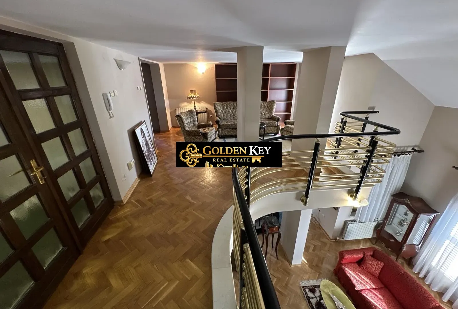 Izdavanje, kuća, 380m², Gorica C, Podgorica