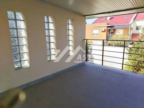 Rent, house, 268m², Avijatičarsko naselje, Novi Sad Sve Podlokacije - image 12