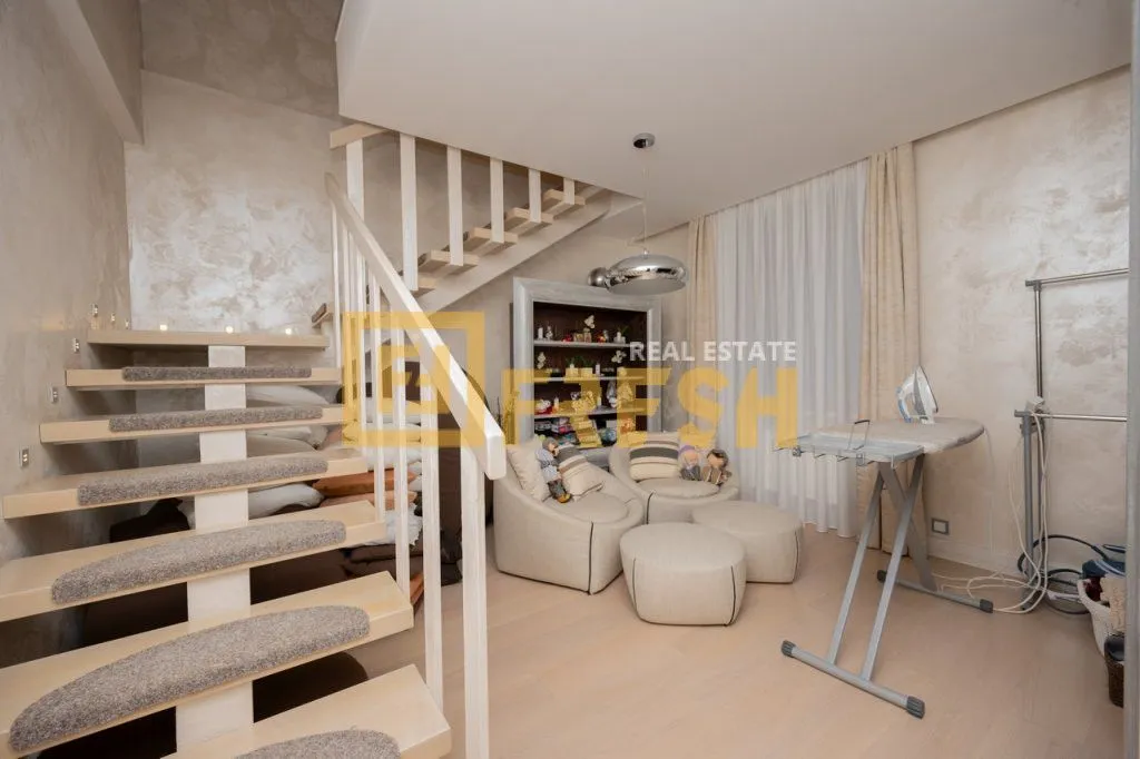 Prodaja, kuća, 300m², Tivat, Crna Gora