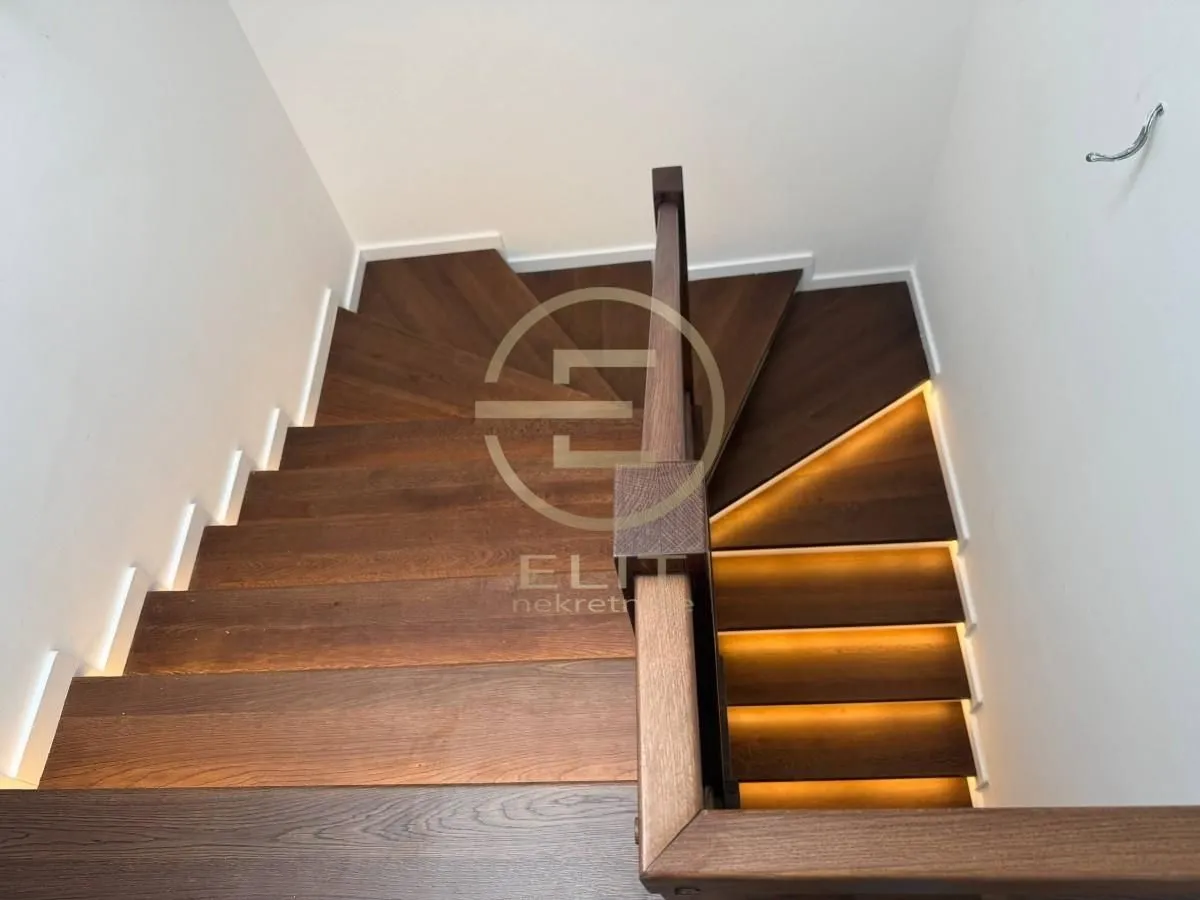 Prodaja, stan, 136m², Bulevar Evrope, Novi Sad Sve Podlokacije