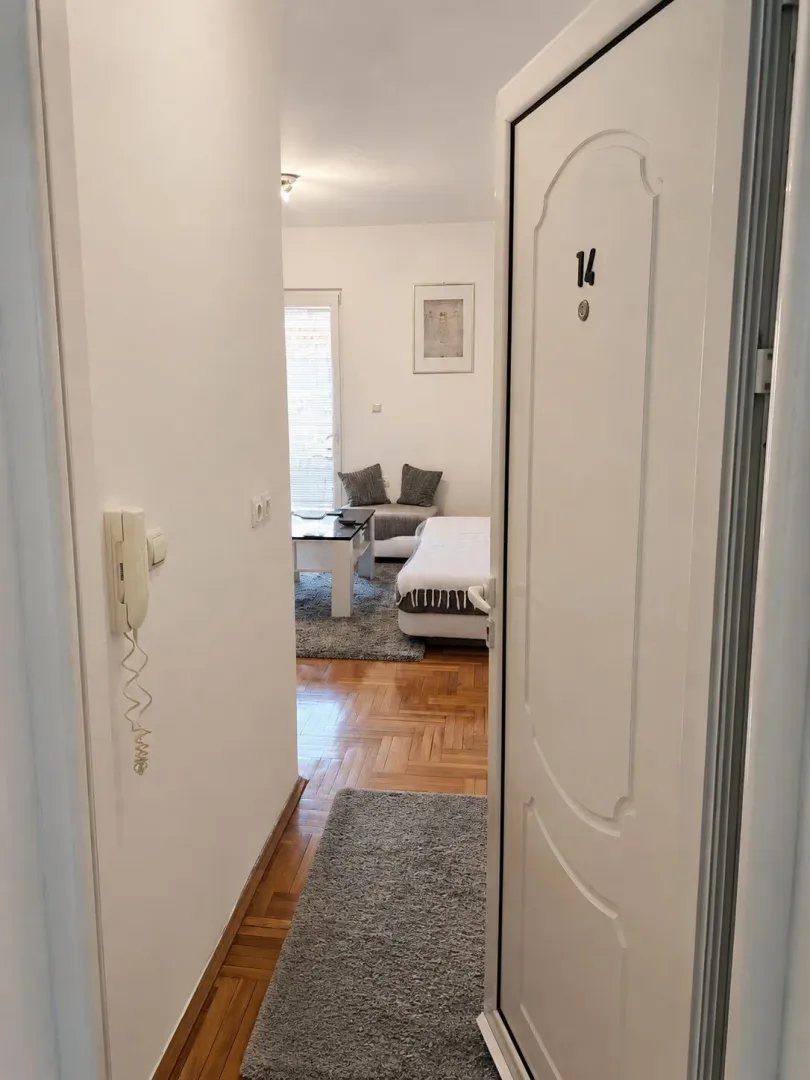 Prodaja, jednosoban stan, 40m², Babilonija, Budva