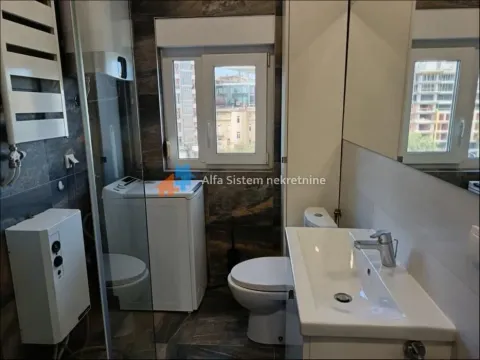 Rent, three bedroom apartment, 87m², Slavija, Vračar Sve Podlokacije - image 14