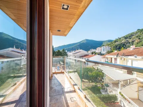 Sale, two bedroom apartment, 107m², Centar, Budva - image 18