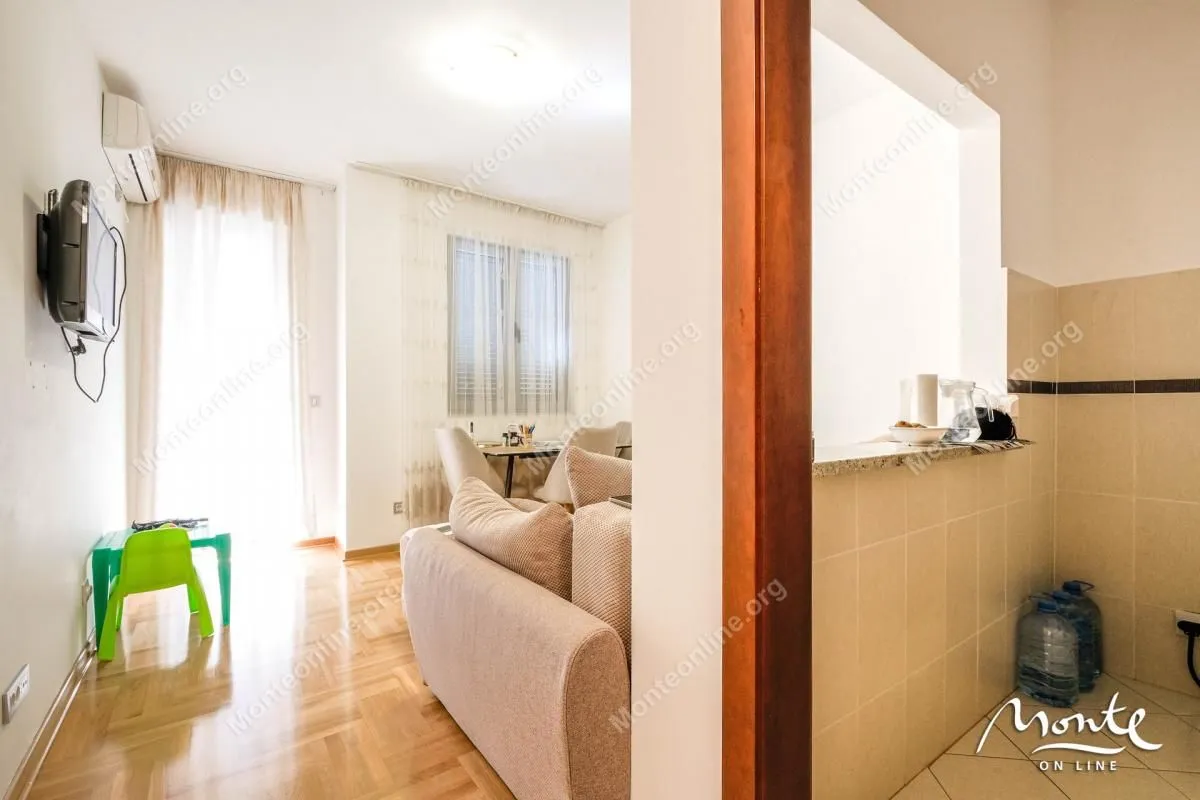 Sale, one bedroom apartment, 42m², Rozino, Budva