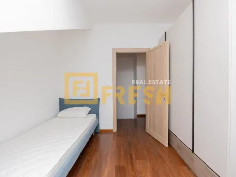 Izdavanje, trosoban stan, 90m², Master Kvart, Podgorica - image 4