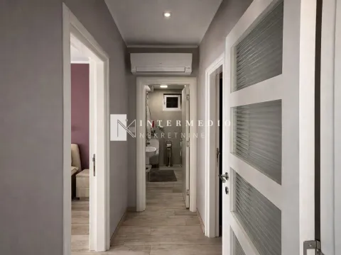 Prodaja, četvorosoban stan, 106m², Centar, Herceg Novi - image 5
