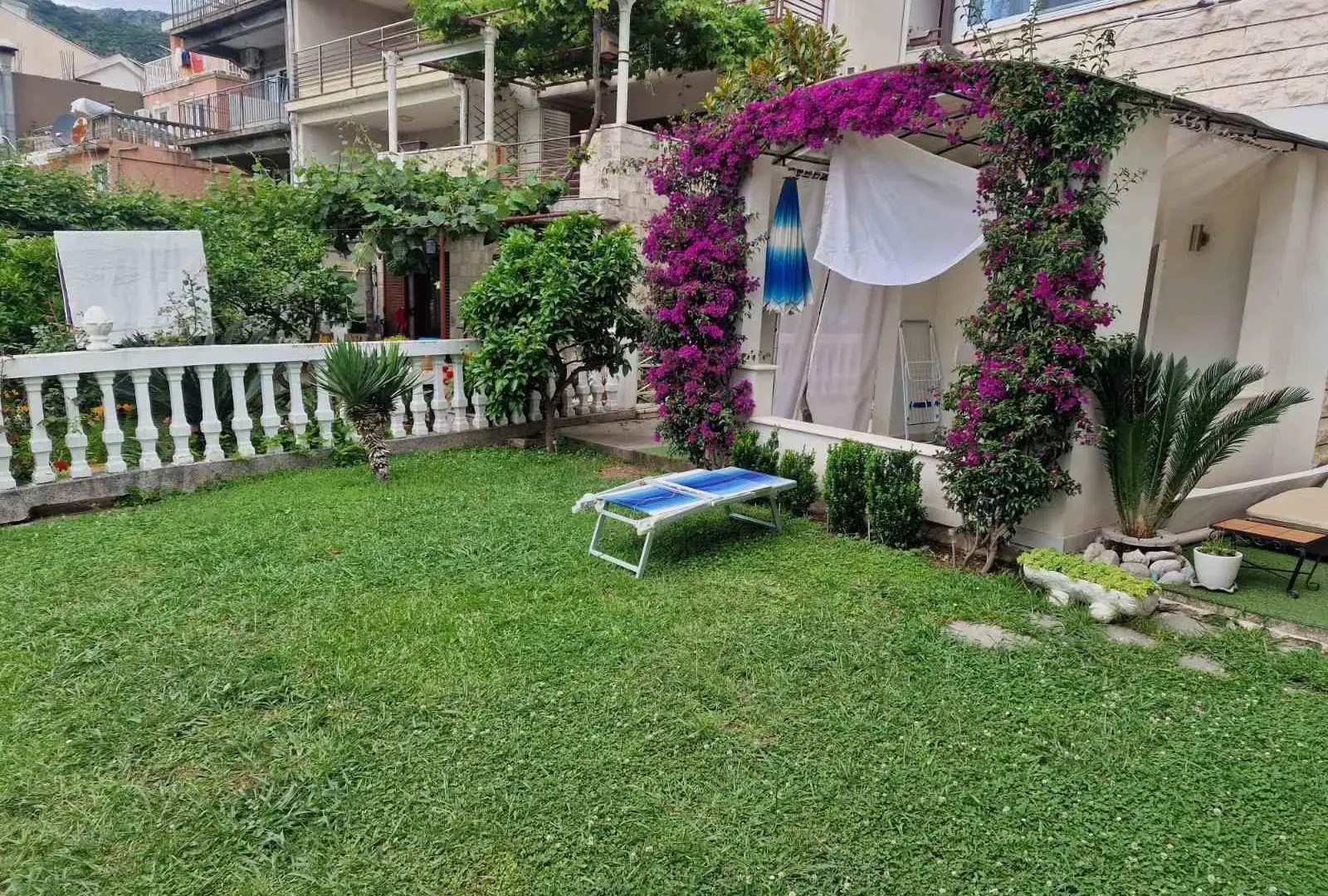 Sale, two bedroom apartment, 56m², Petrovac, Budva