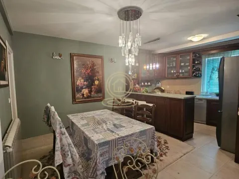 Prodaja, trosoban stan, 130m², Centar, Kragujevac - image 3