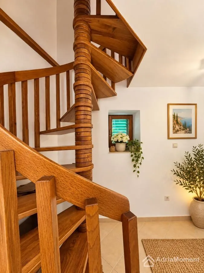 Prodaja, kuća, 112m², Centar, Tivat