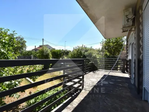 Izdavanje, dvosoban stan, 70m², Gornja Gorica, Podgorica - image 12