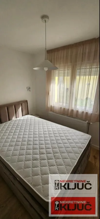 Izdavanje, jednosoban stan, 38m², Centar, Novi Sad