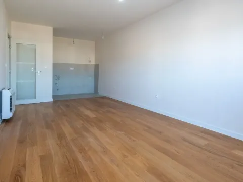 Rent, two bedroom apartment, 72m², Central Point, Podgorica - image 1