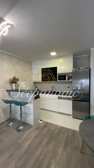 Prodaja, trosoban stan, 89m², Nova Detelinara, Novi Sad Sve Podlokacije