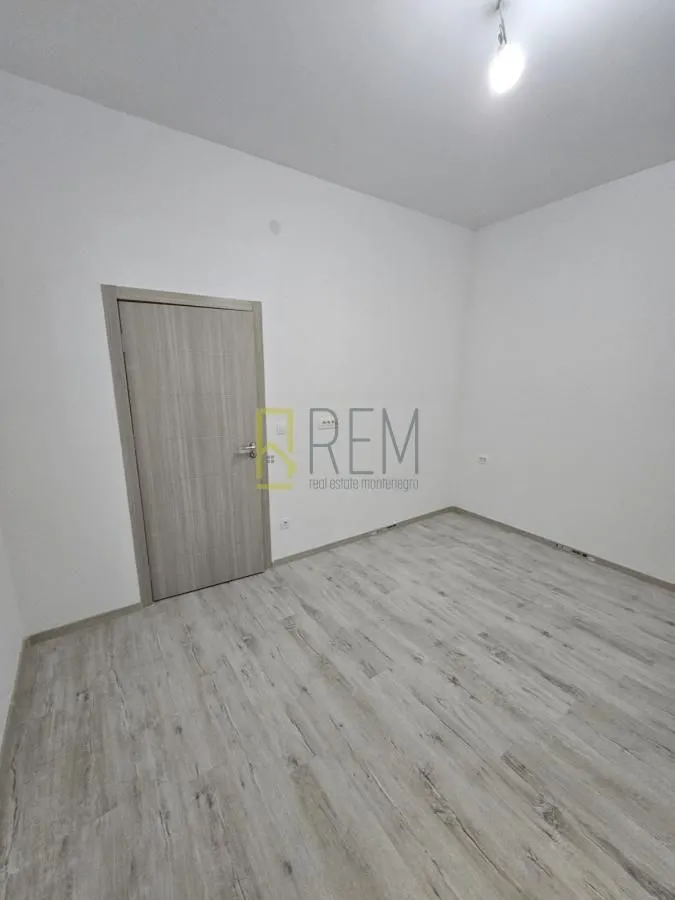 Prodaja, dvosoban stan, 70m², Đenovići, Herceg Novi