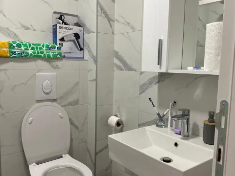 Sale, one bedroom apartment, 45m², Podkošljun, Budva - image 12