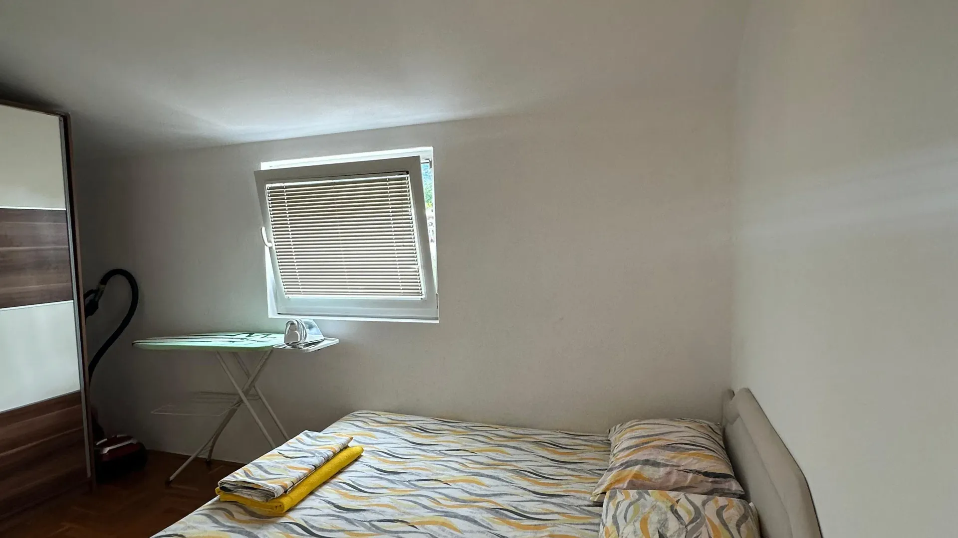 Rent, three bedroom apartment, 70m², Dumidran, Tivat