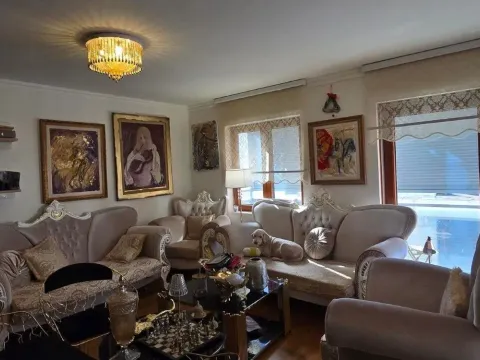 Prodaja, trosoban stan, 120m², Tološka šuma, Podgorica - image 3