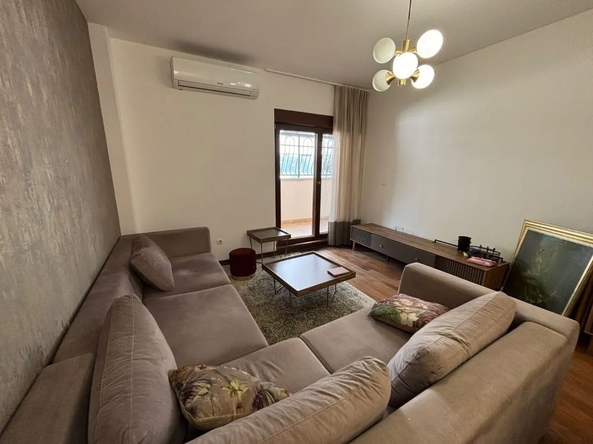 Prodaja, dvosoban stan, 89m², Momišići, Podgorica