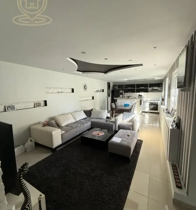 Izdavanje, kuća, 130m², Salajka, Novi Sad Sve Podlokacije