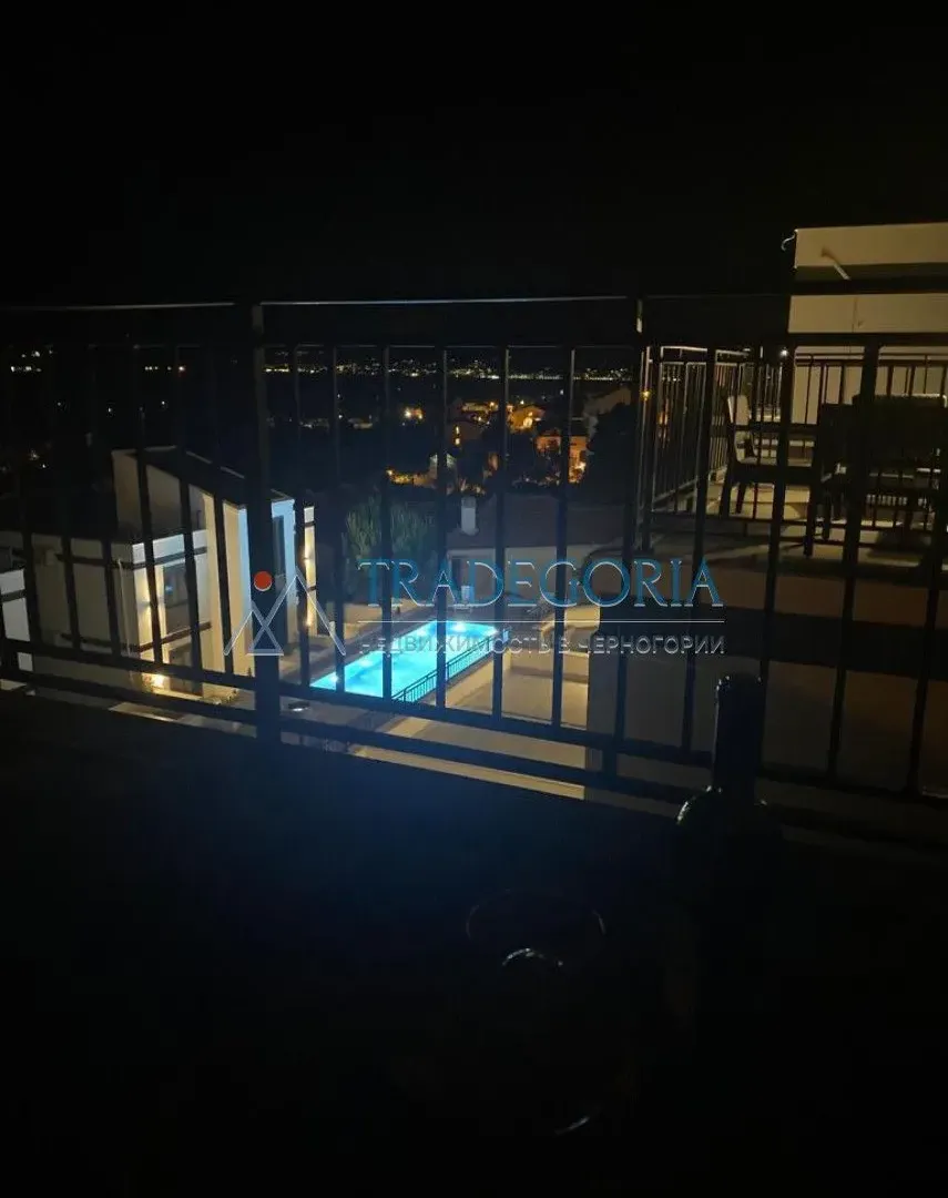 Prodaja, dvosoban stan, 70m², Tivat, Crna Gora