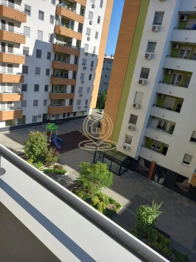 Prodaja, trosoban stan, 60m², Rotkvarija, Novi Sad Sve Podlokacije