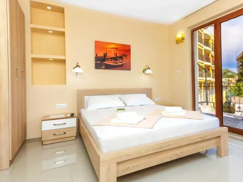 Sale, hospitality venue, 450m², Petrovac, Budva - image 19