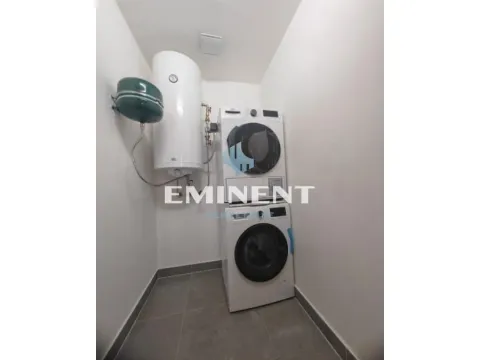 Rent, four bedroom apartment, 120m², Savski Venac, Beograd - image 13