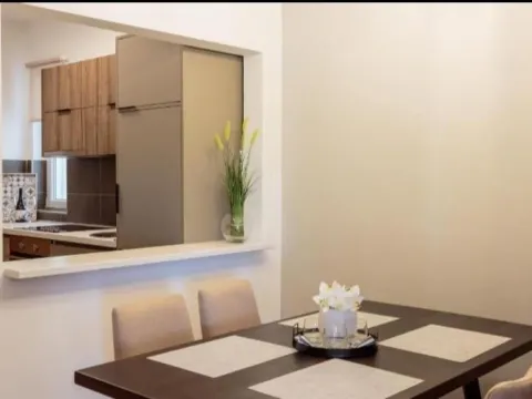 Izdavanje, stan, 70m², Centar, Tivat - image 4