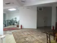 Izdavanje, poslovni prostor, 170m², Zemun Centar, Zemun Sve Podlokacije - image 1