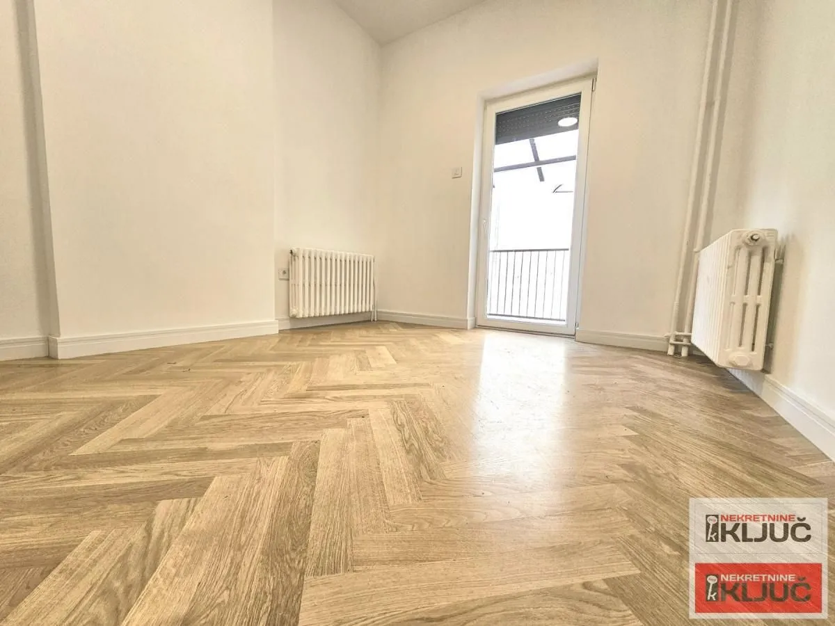 Prodaja, trosoban stan, 75m², Centar, Novi Sad