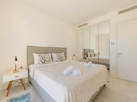 Sale, one bedroom apartment, 74m², Luštica Bay, Tivat - image 10