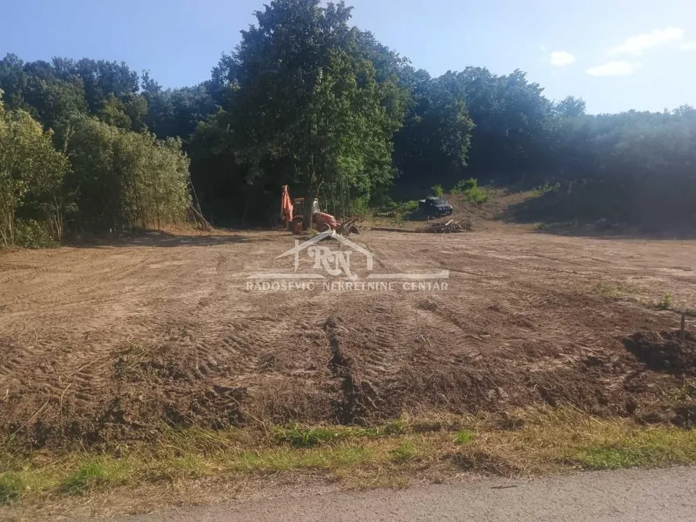 Prodaja, plac, 2100m², Kosmaj, Sopot