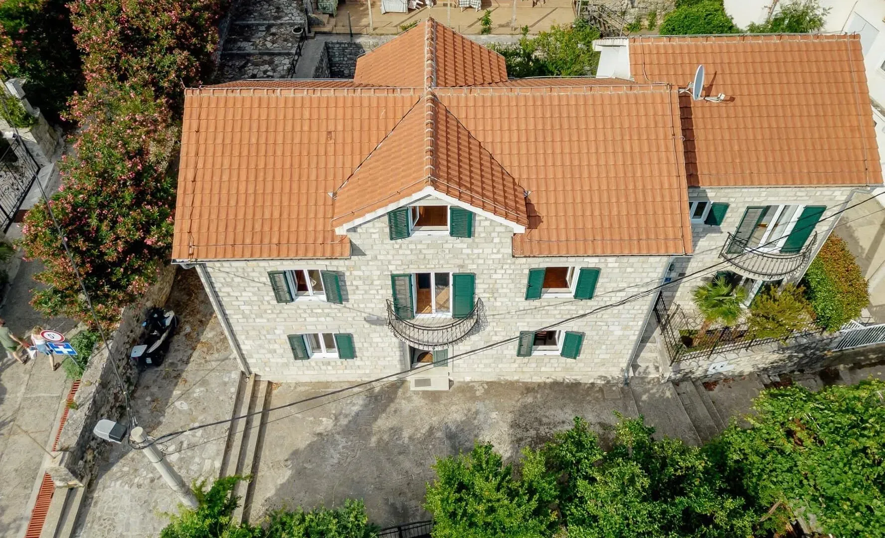 Prodaja, kuća, 291m², Lepetani, Tivat