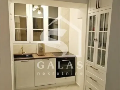 Rent, three bedroom apartment, 92m², Kalenić Pijaca, Vračar Sve Podlokacije - image 4