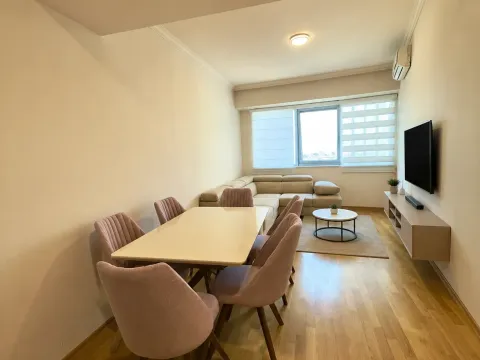 Prodaja, jednosoban stan, 50m², Centar, Podgorica - image 4