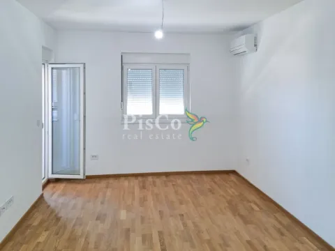 Prodaja, jednosoban stan, 46m², Stari Aerodrom, Podgorica - image 7