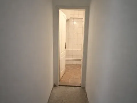 Izdavanje, poslovni prostor, 20m², Novi Pazar, Srbija - image 2